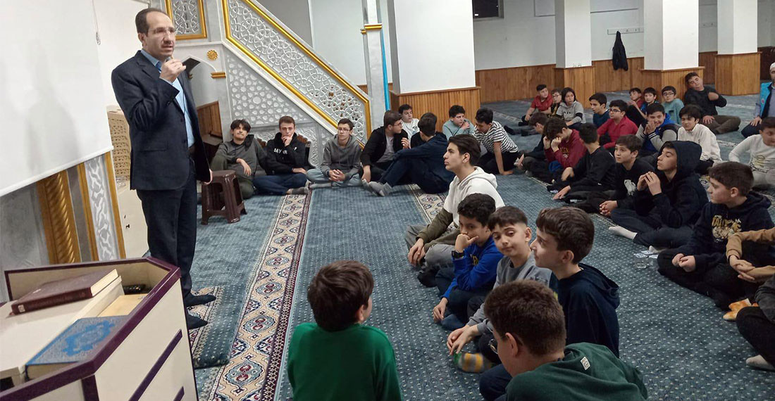 Akşehir Müftlüğü’nden Gençlerle İtikaf Programı