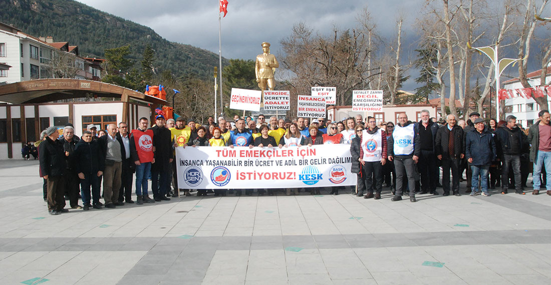 Sendikalar Tek Yürek: İnsanca Bir Yaşam İçin İş Bırakıyor, ‘Sefalet Zammı’ Değil, Emeğimizin Karşılığını İstiyoruz!